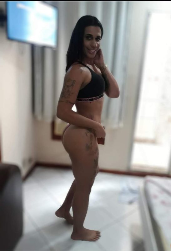 Leandra Pires 69