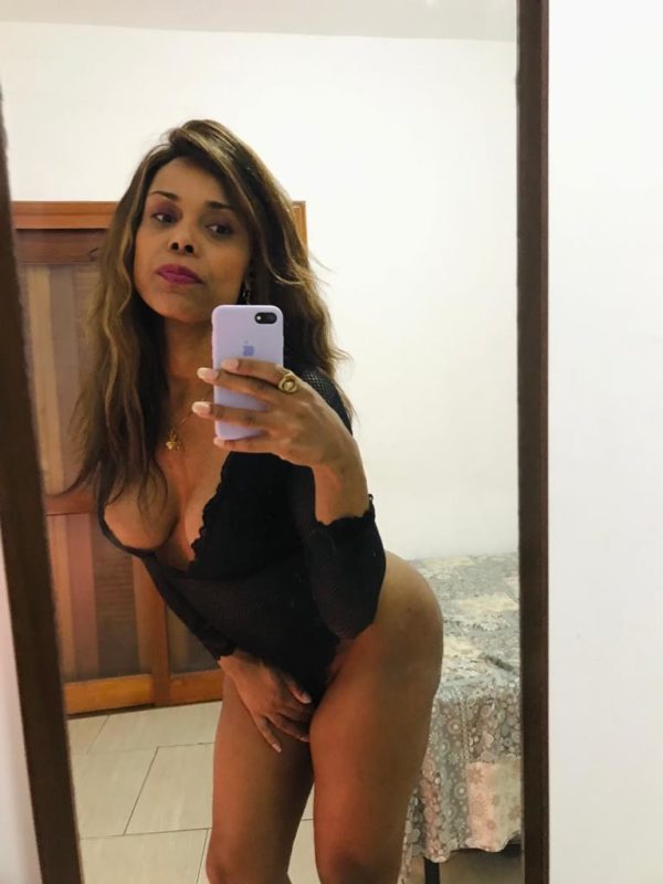 Priscila Rodrigues 25