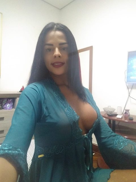 Julinha Tavares 369