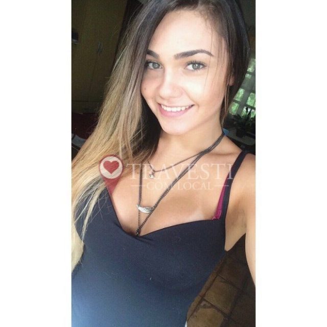 Bruna Pinheiro 18