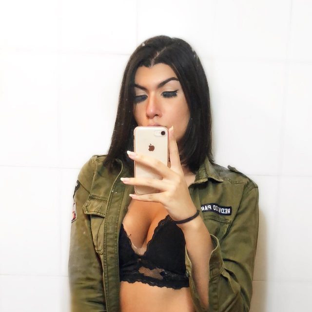 Camila Ferraz 1