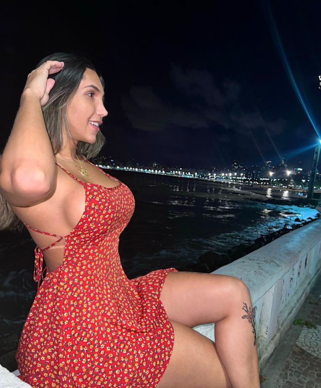 Gabriela Aguiar 67