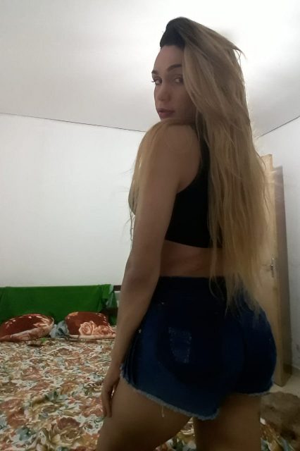 Ludmylla Boneca 28