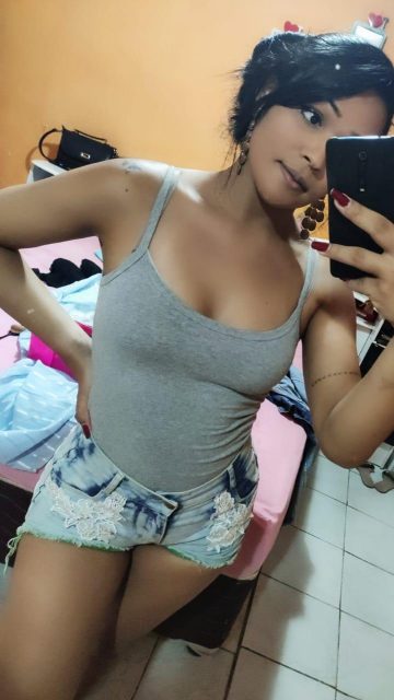 Paulinha Moreninha 19