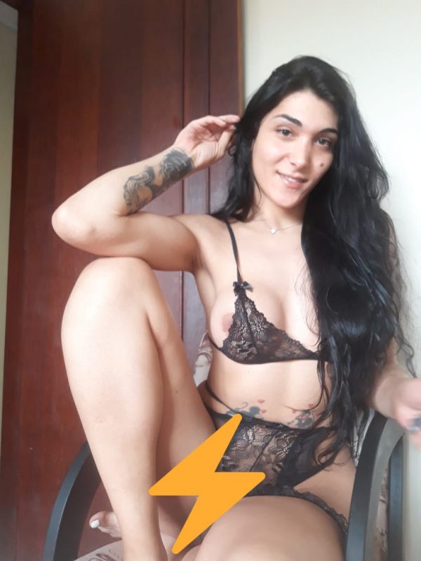 Pamela Andrade 36