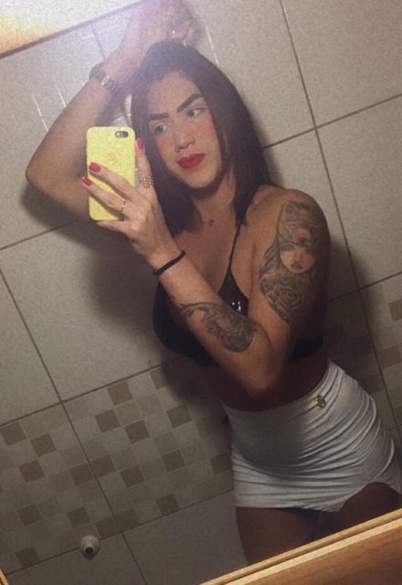 Laís Almeida 17