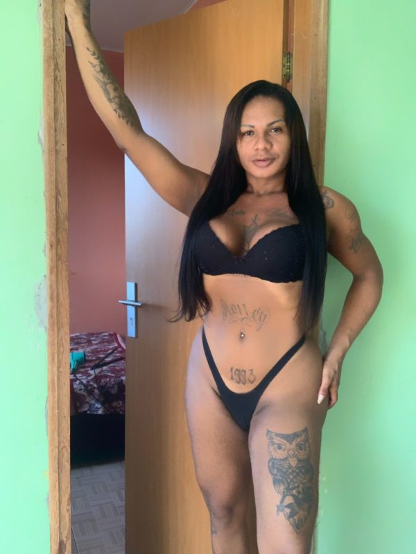 Byanca Trindade 51