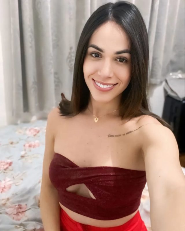 Stella Alves 28