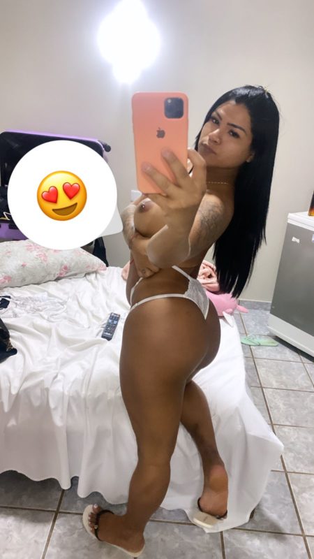 Anny Castro 37