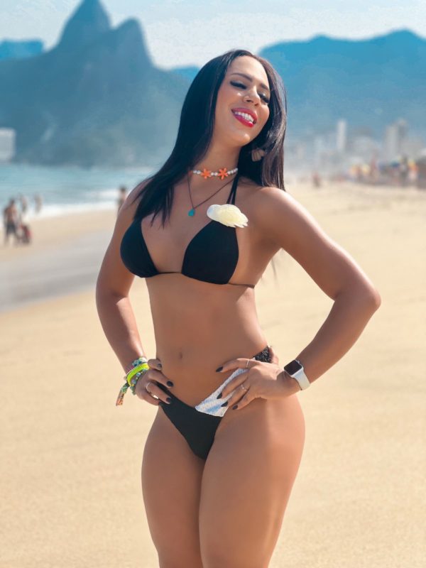 Vitória Martins 25