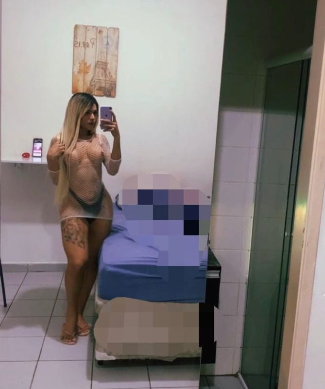 Ana Julia 43