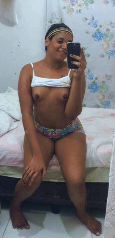 Mikaelly Ninfetinha 22