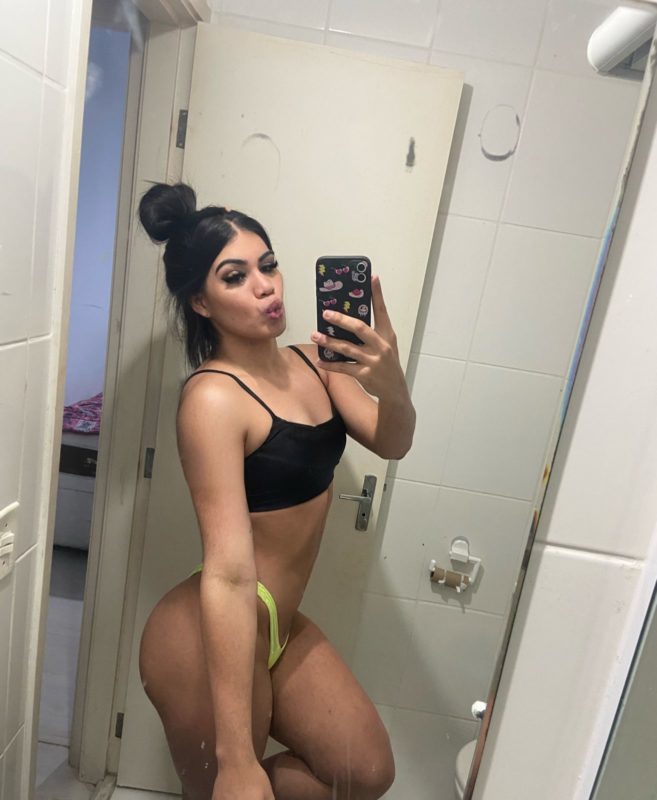 Raylla Victoria 18