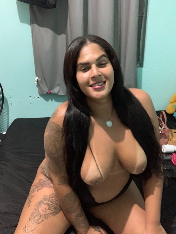 Aline Yara 13